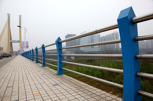 北京不锈钢桥梁护栏价格小幅下跌